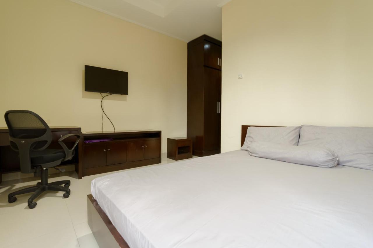 Dago Suites Syariah Cikarang Mitra Reddoorz Bekasi Exterior photo