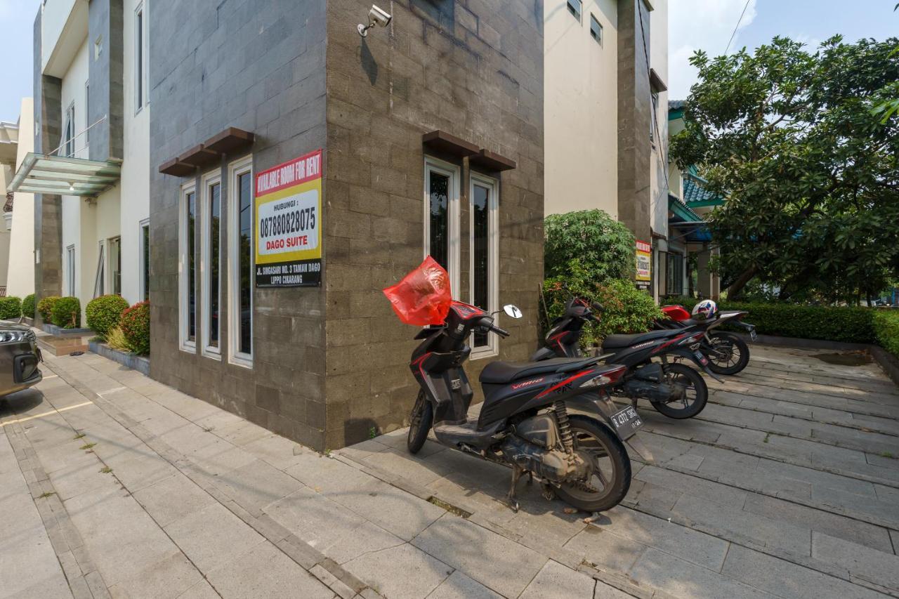 Dago Suites Syariah Cikarang Mitra Reddoorz Bekasi Exterior photo